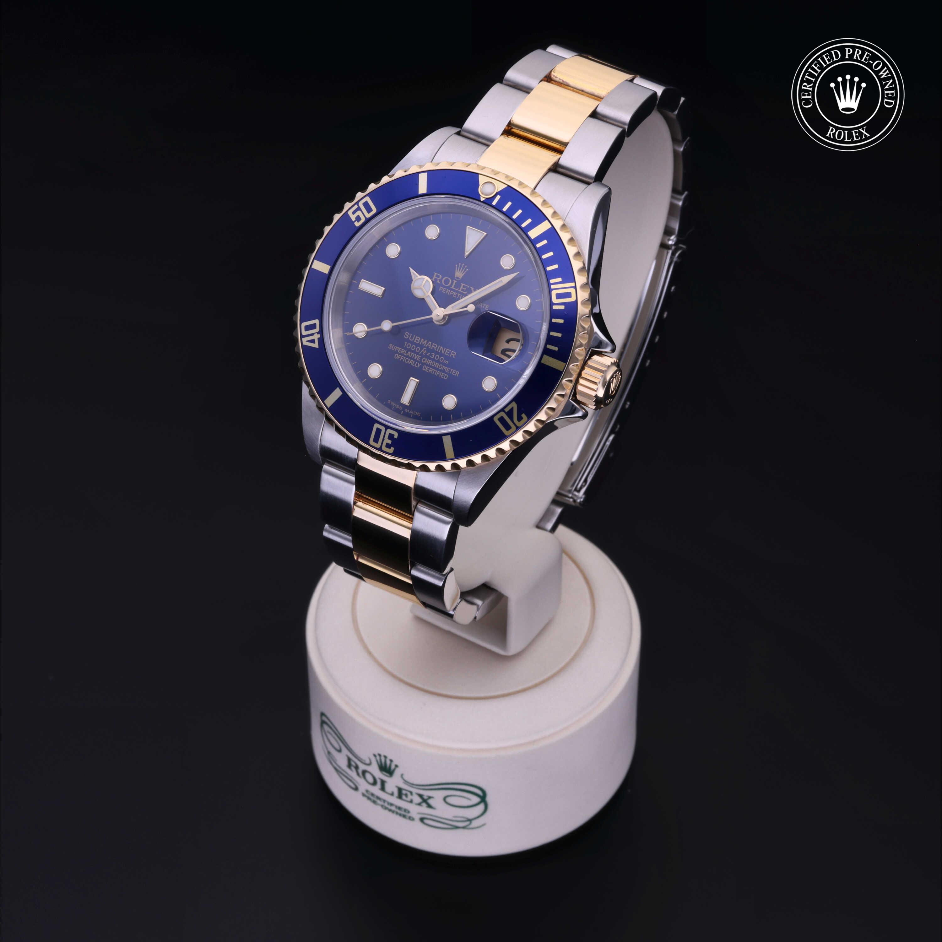 Rolex Submariner in Rolesor 18 Carat Yellow M16613-0015 at Gruno's Diamonds